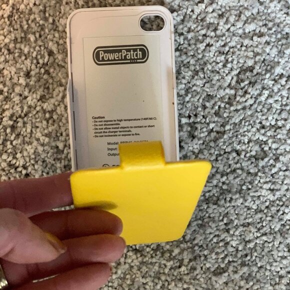 iPhone 4 & 4s Love Infinity Tie-Dye Case & Yellow & White Invicta Charging Case - Picture 7 of 10